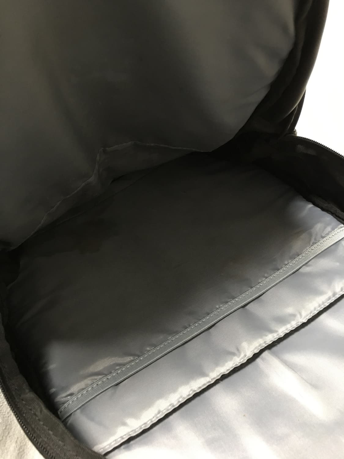 언더아머 스톰 컨텐더 백팩 상품이미지3