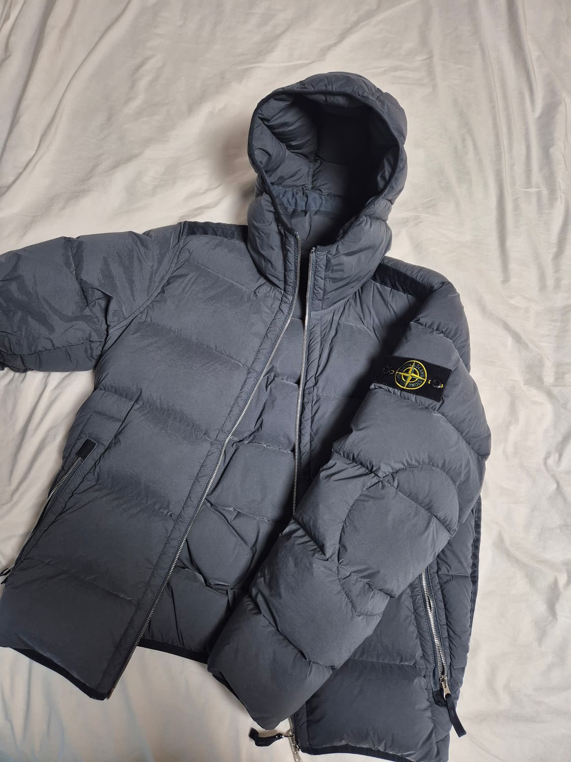 스톤 아일랜드 심리스 터널 23FW S사이즈 상품이미지2