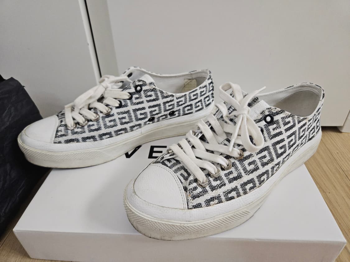 지방시 스니커즈신발 자카드단화 상품이미지4