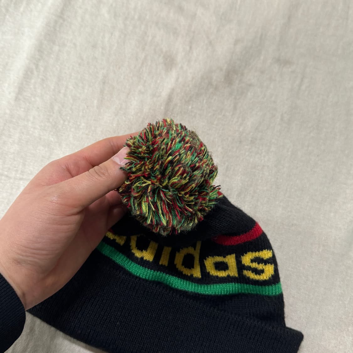 아디다스 빈티지 방울 비니 os 상품이미지3