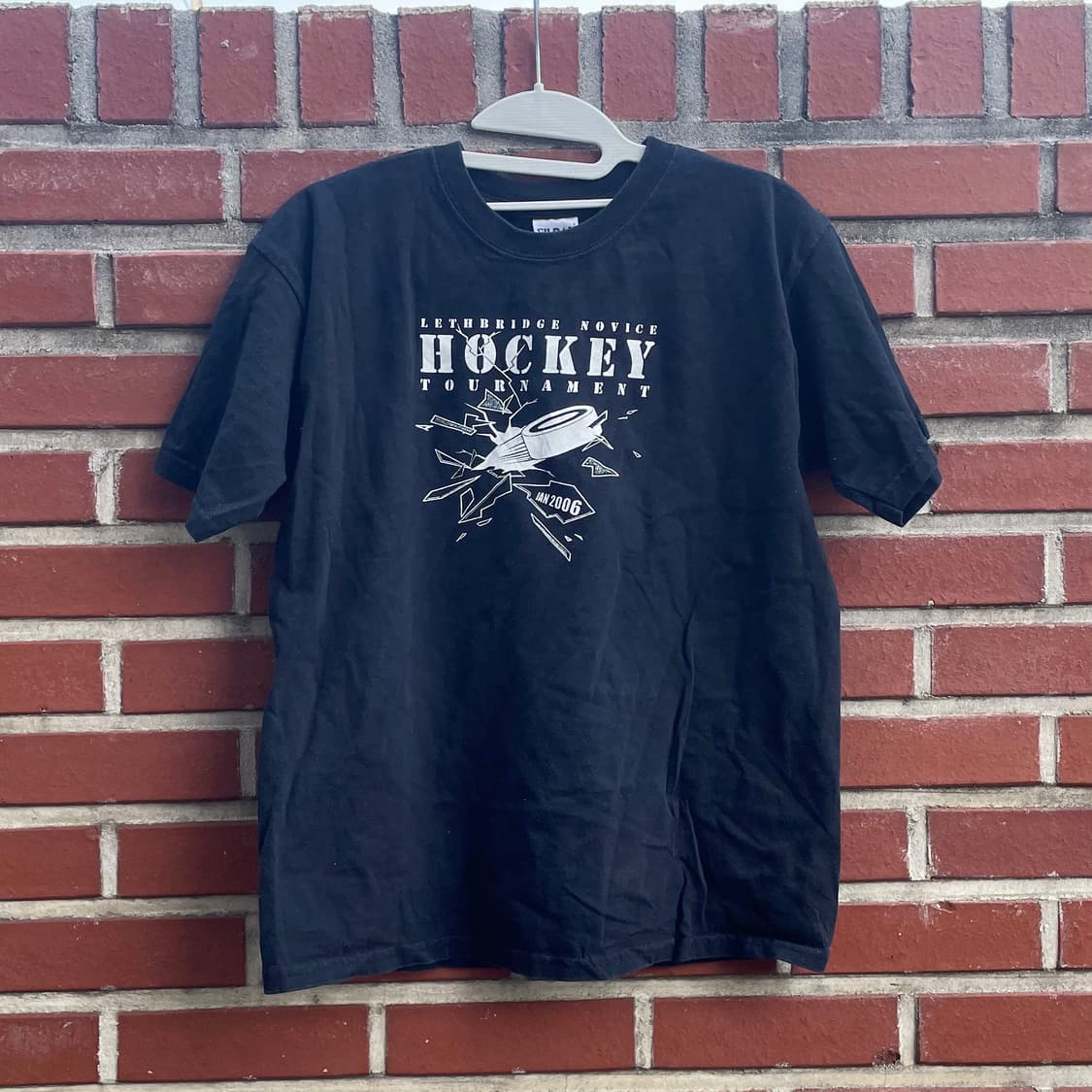 GILDAN 2006 하키 토너먼트 티셔츠 블랙 상품이미지1