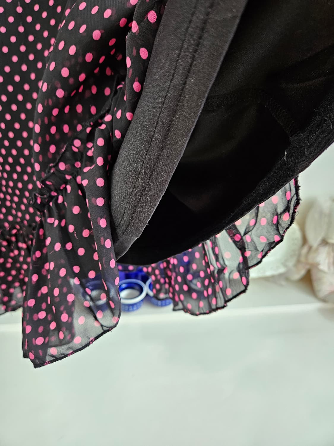 블랙 핑크 도트 쉬폰 원피스 상품이미지5