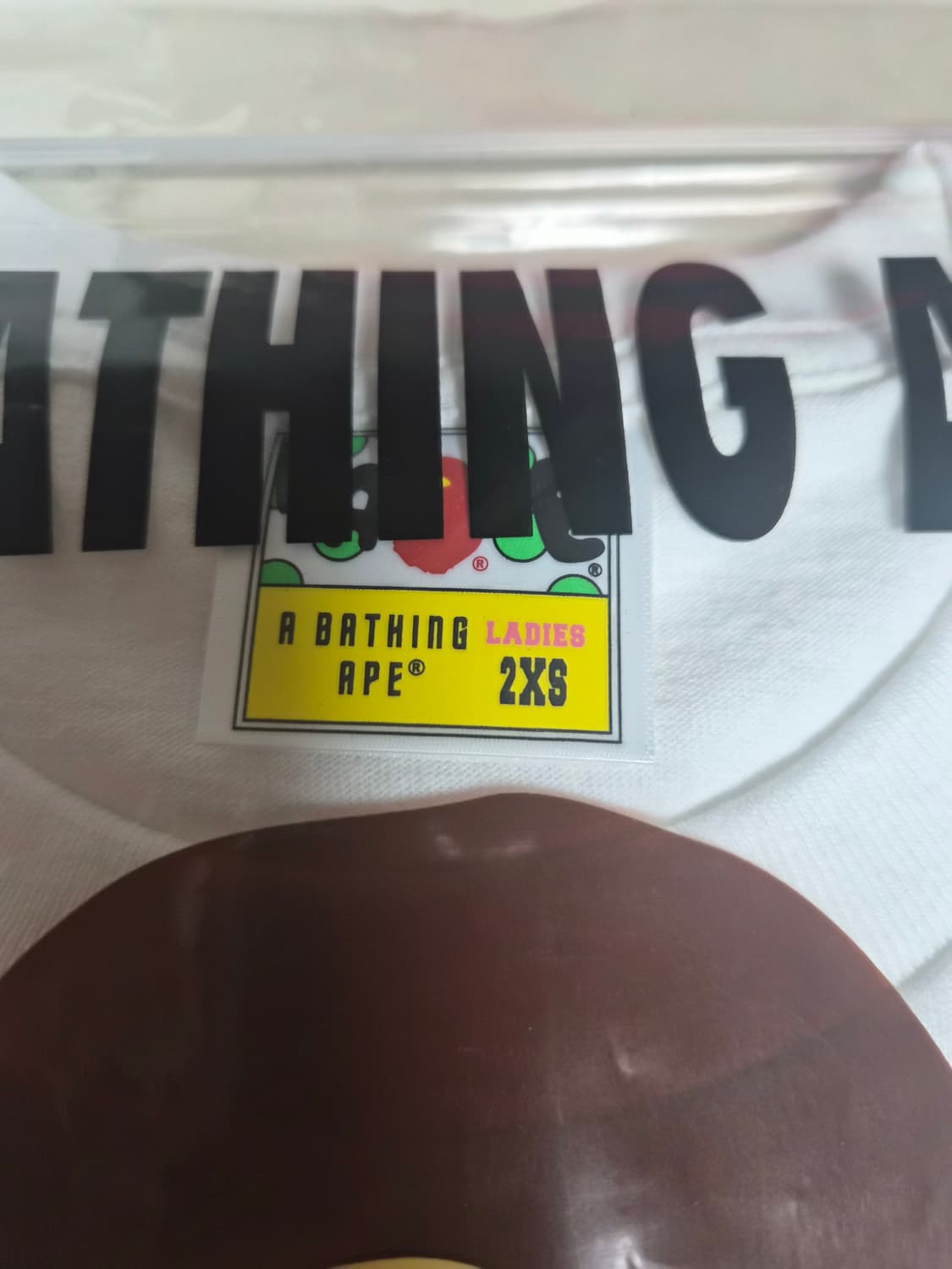 베이프 정품2XS  파스텔 카모 샤크 마일로 온 베이프 반팔티 상품이미지5