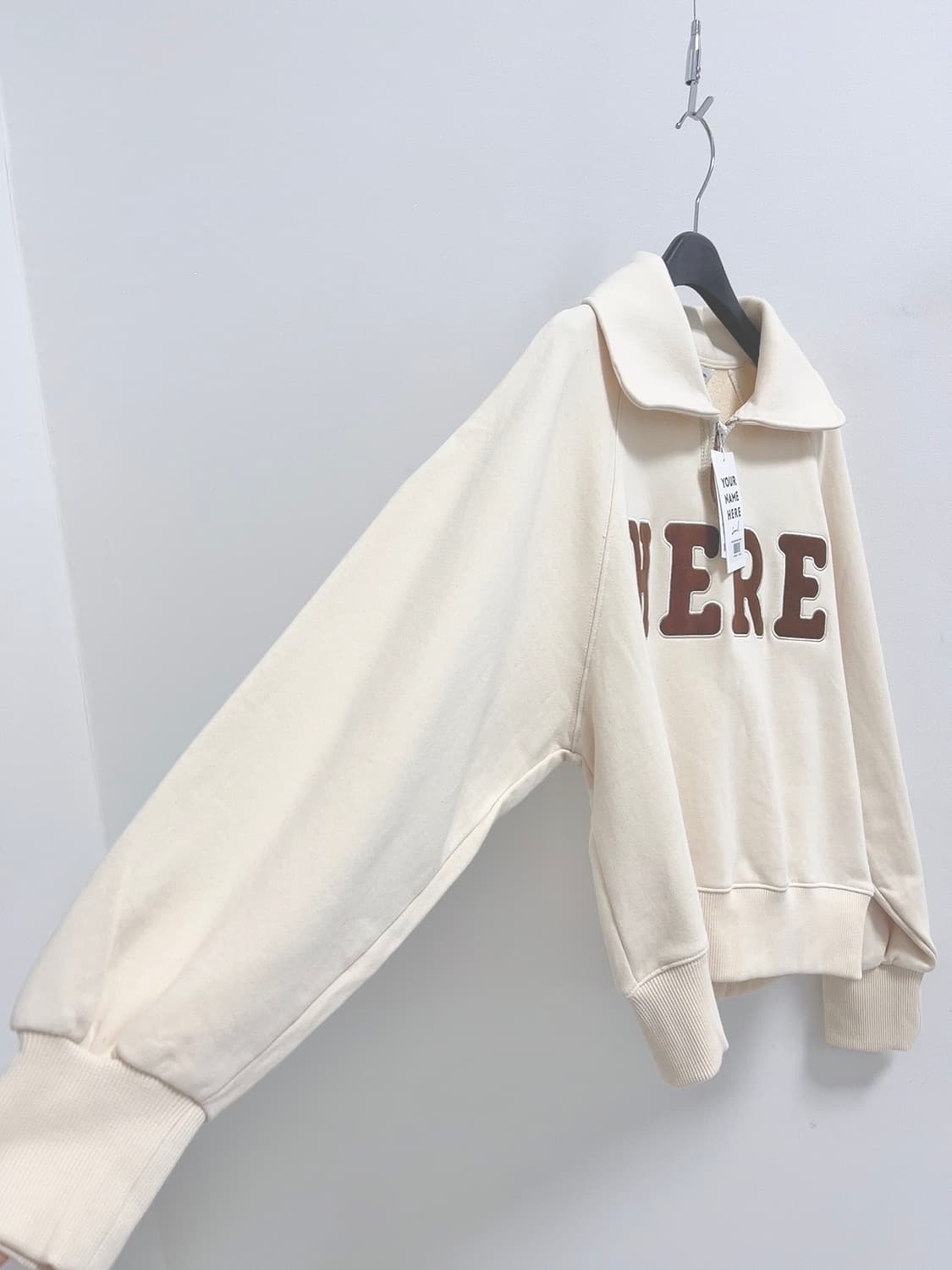 유어네임히얼 하프집업 스웻셔츠 상품이미지4