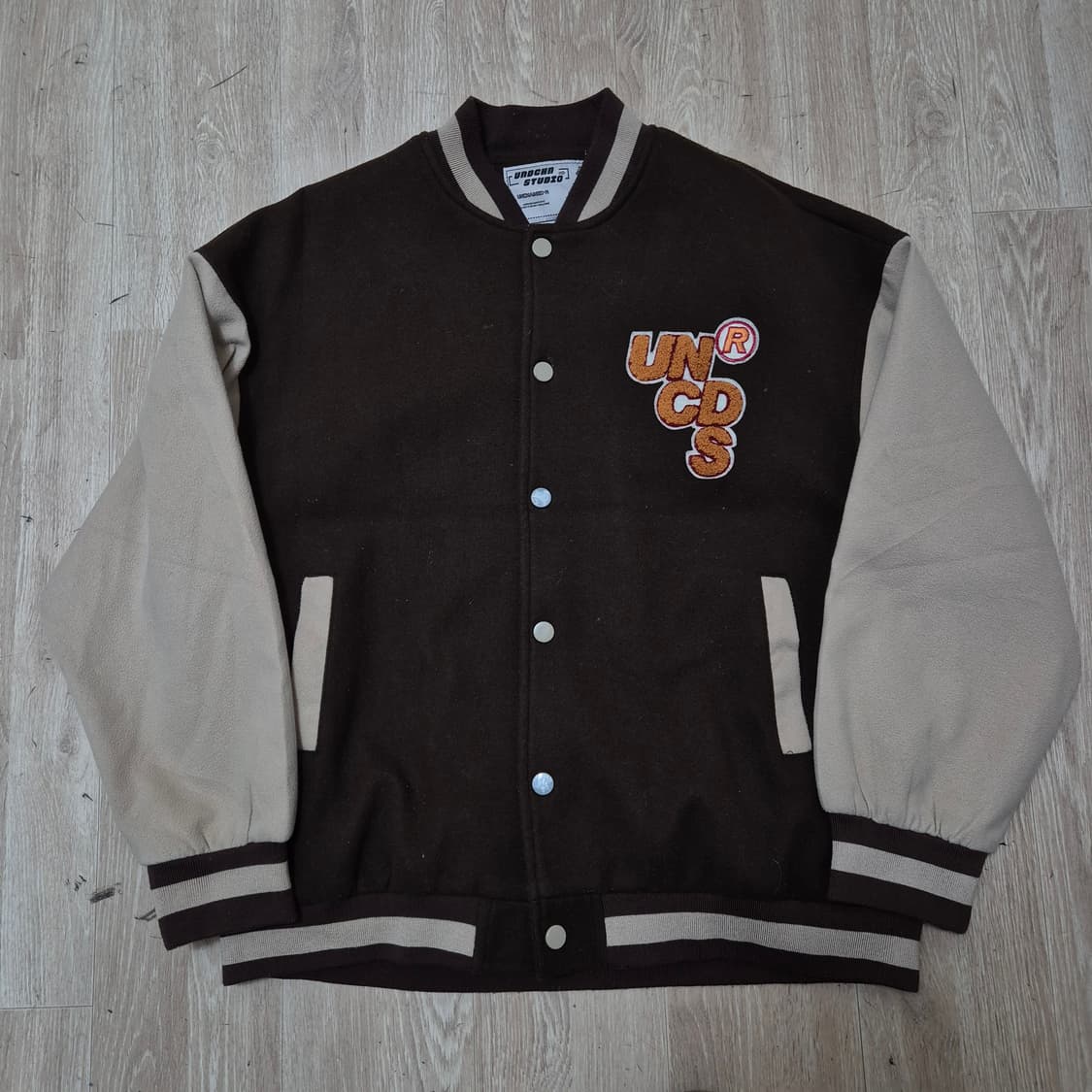 언체인드 스튜디오 자수 로고 베이스볼 스타디움 바시티 자켓 L(100) 상품이미지1