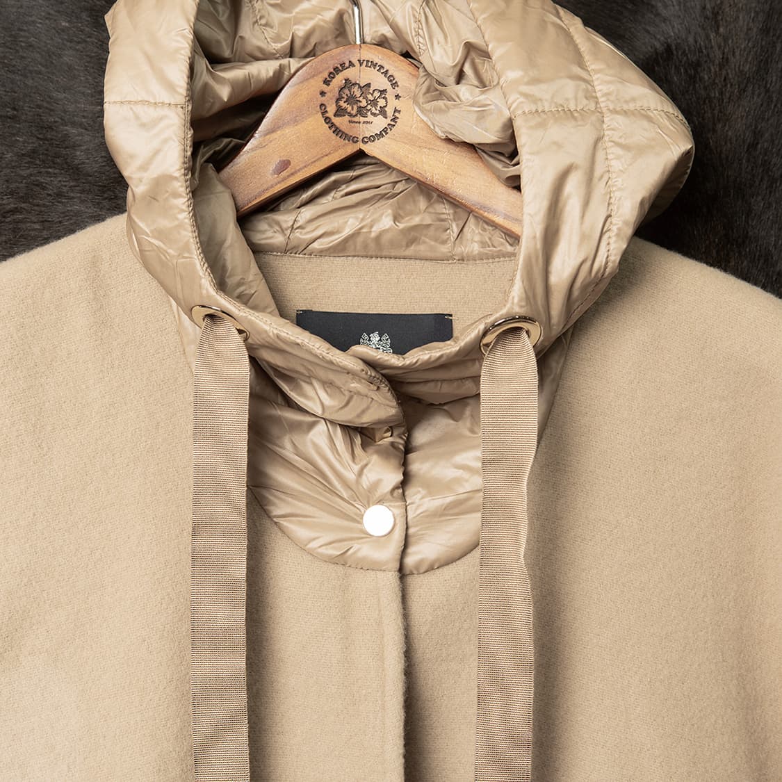 [F] 아쿠아스큐텀 25FW 이태리 메이드 울 케이프 판초 베이지  상품이미지2