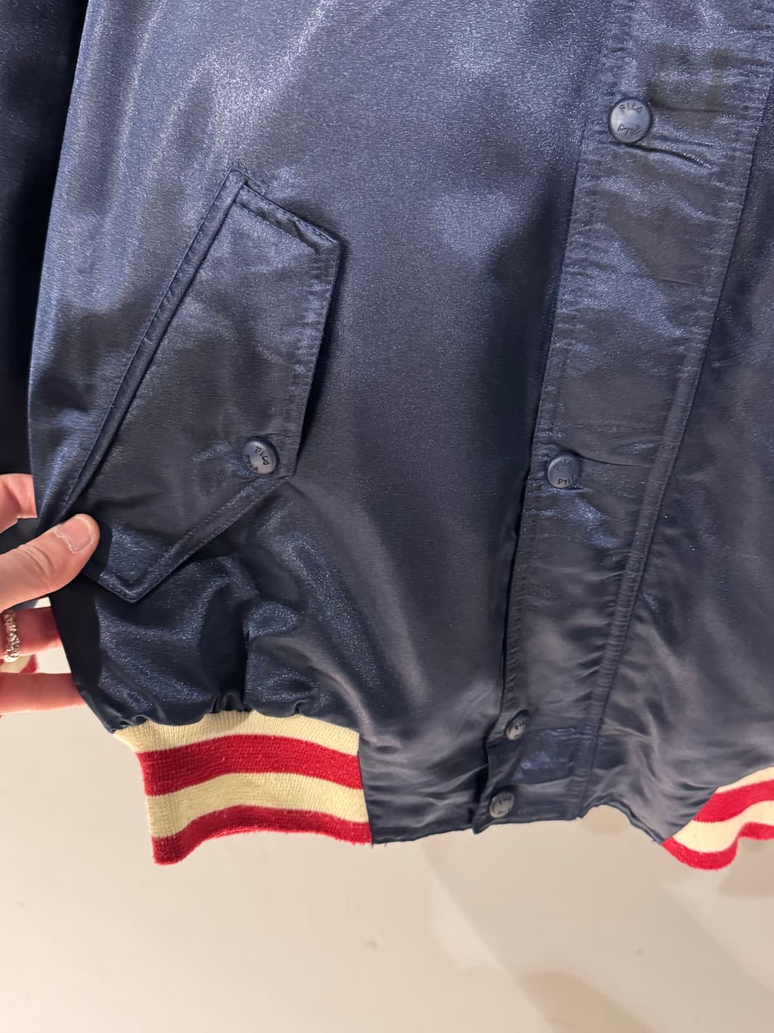 FILA 스펠아웃 올드스쿨 나일론 바시티 자켓  상품이미지5