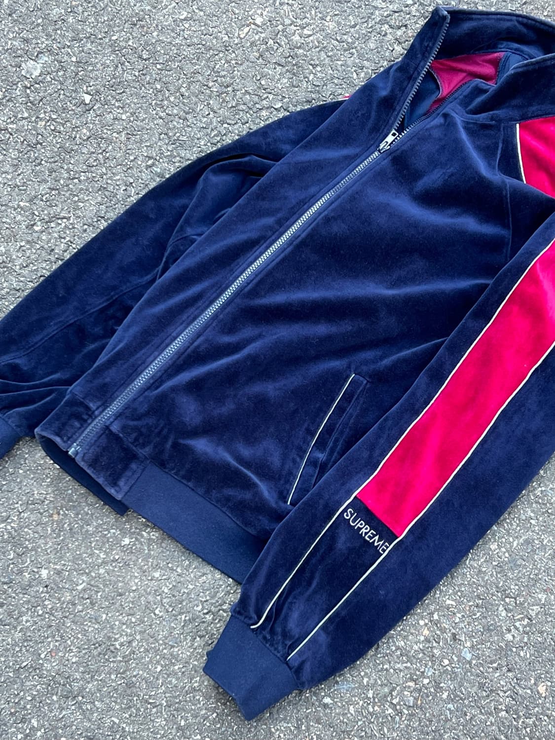 Supreme 18FW Velour Track Jacket 상품이미지1