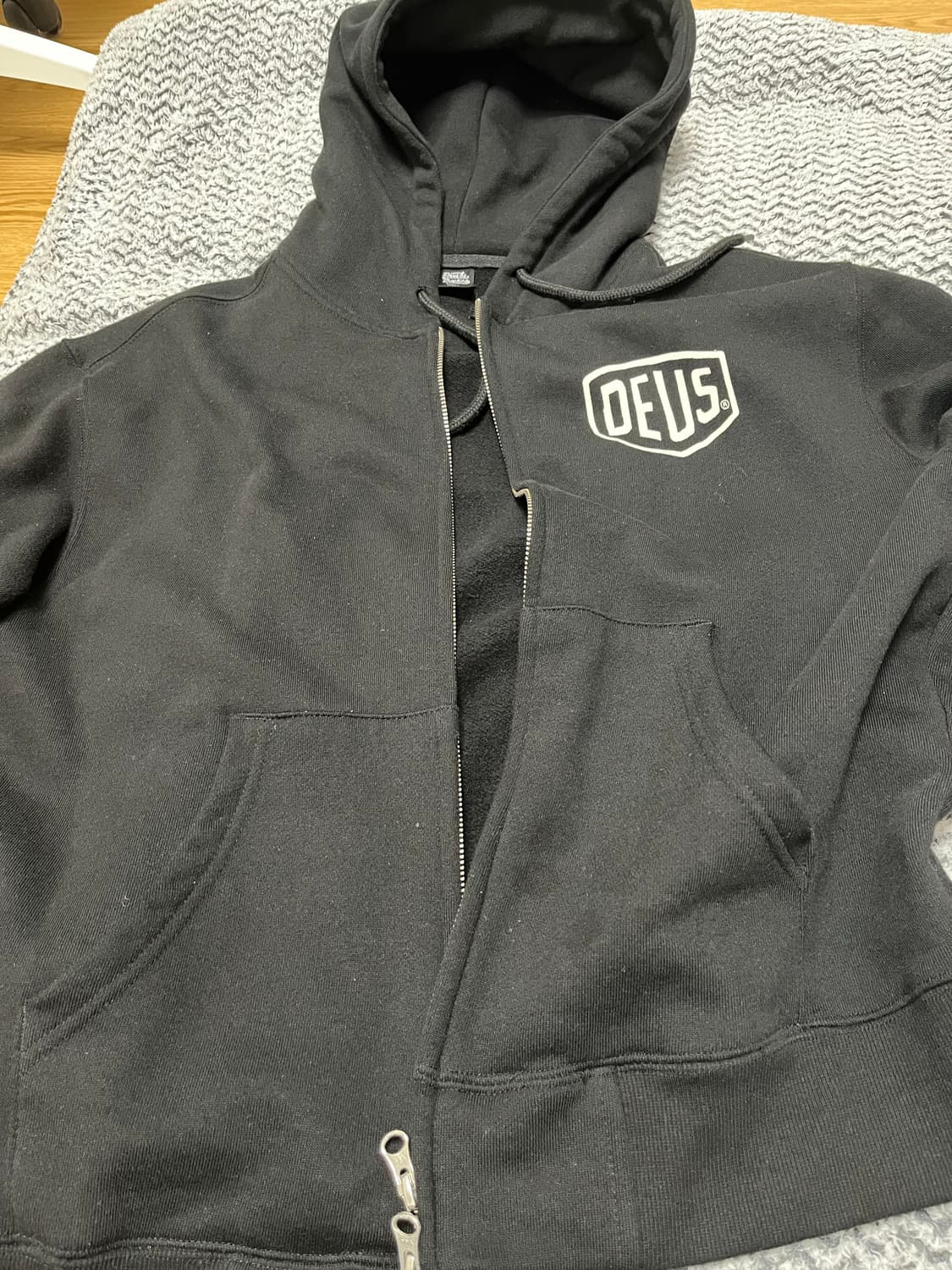 데우스 COLLEGE ADDRESS HOODIE ZIP UP M 상품이미지1