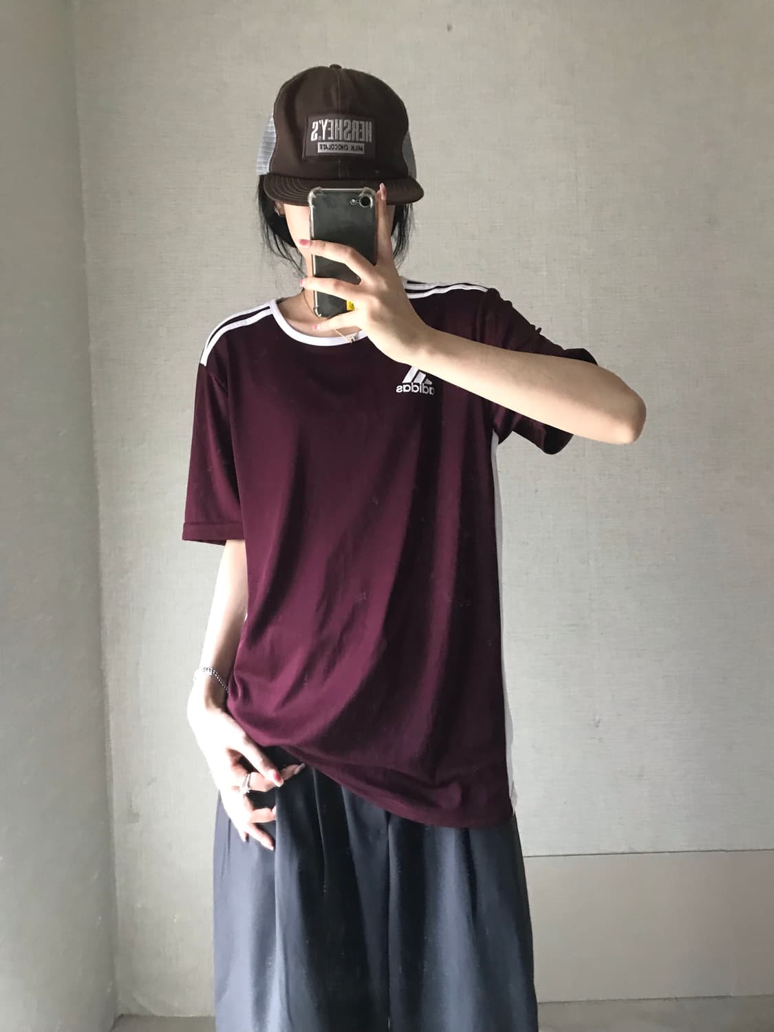 아디다스 버건디 반팔티셔츠 상품이미지1