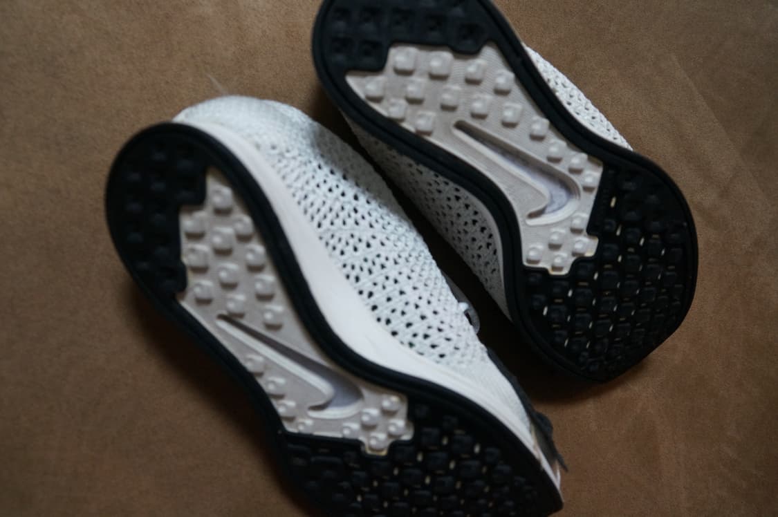 꼼데가르송 x 나이키 플라이니트 레이서 상품이미지4