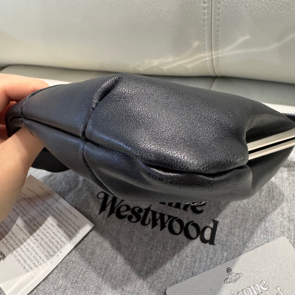 비비안웨스트우드 엠마 펄스백 상품이미지6