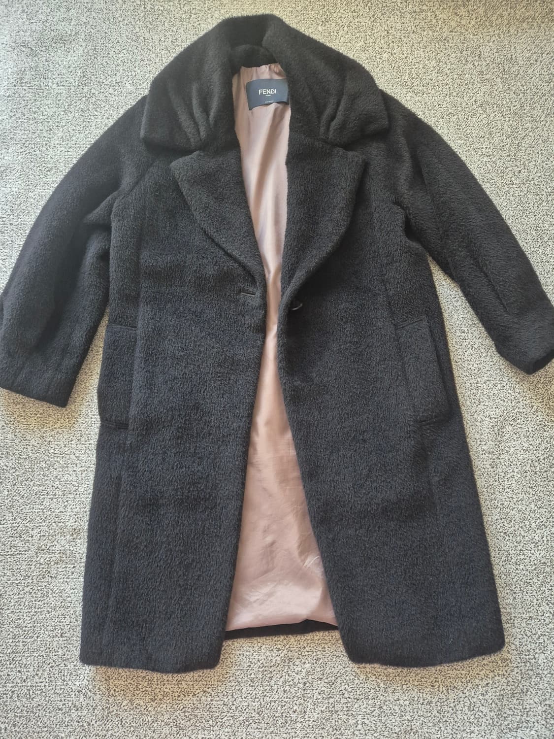 펜디 스타일 알파카 여성 코트 상품이미지3