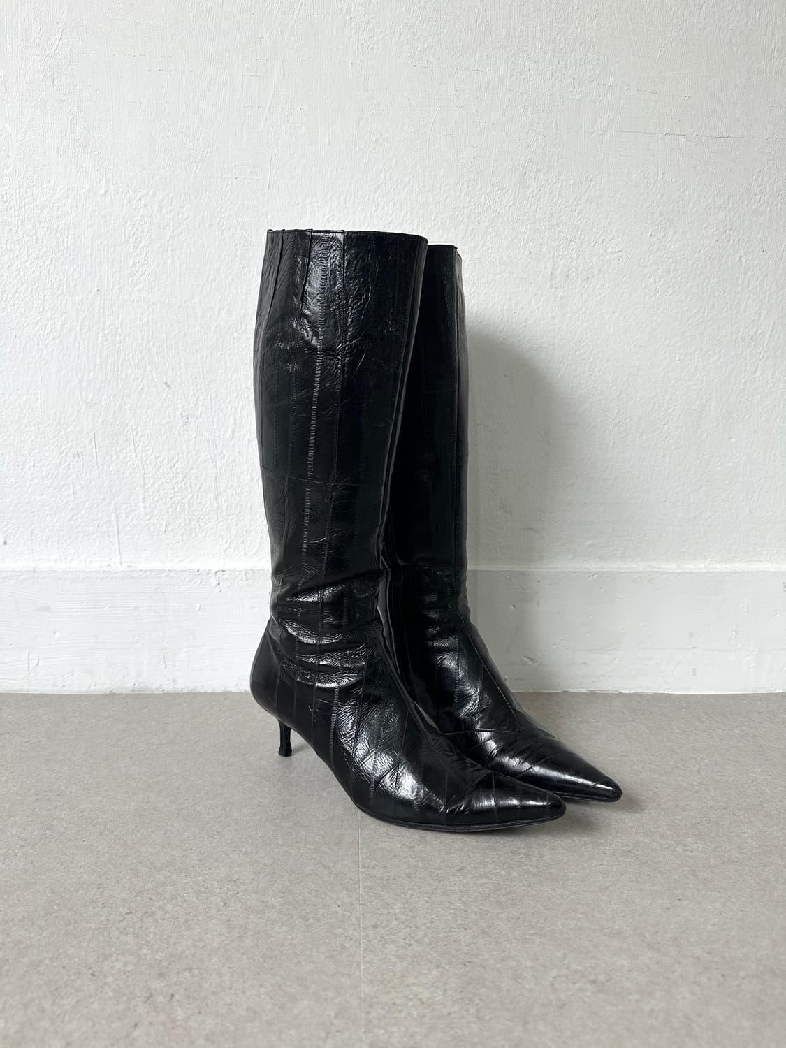 돌체앤가바나 eel skin 레더 나이프힐 롱부츠 상품이미지1
