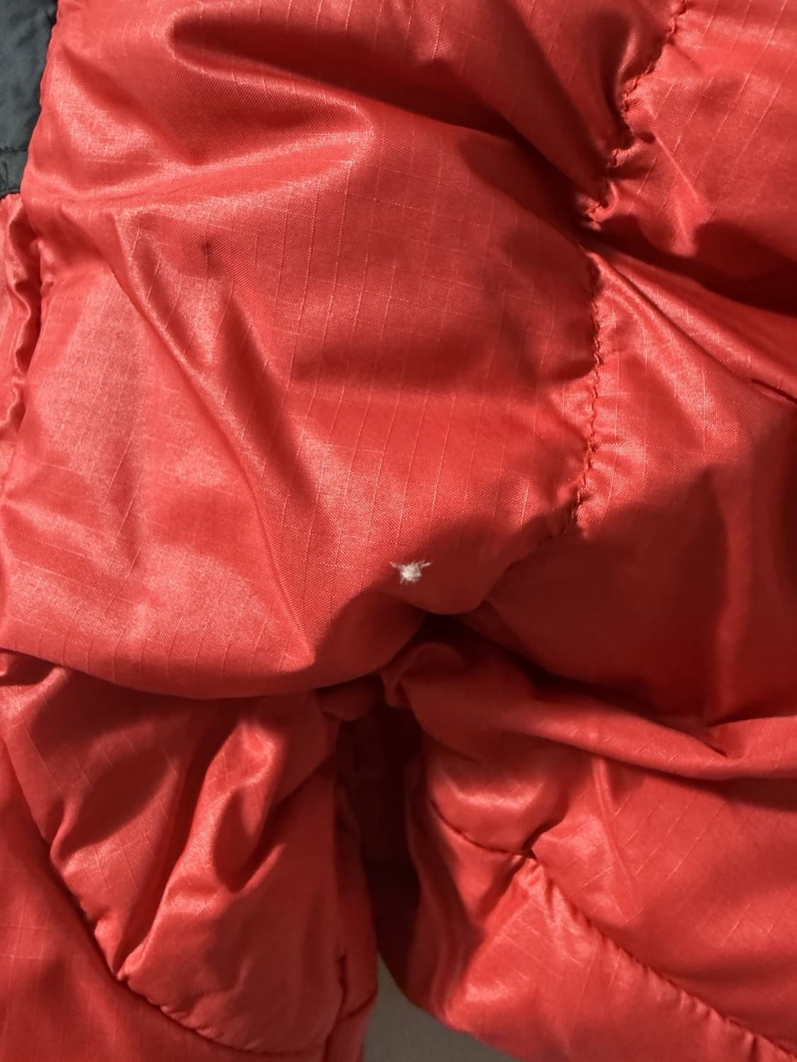 17FW 노스페이스 누프시 700 패딩 레드/블랙 상품이미지7