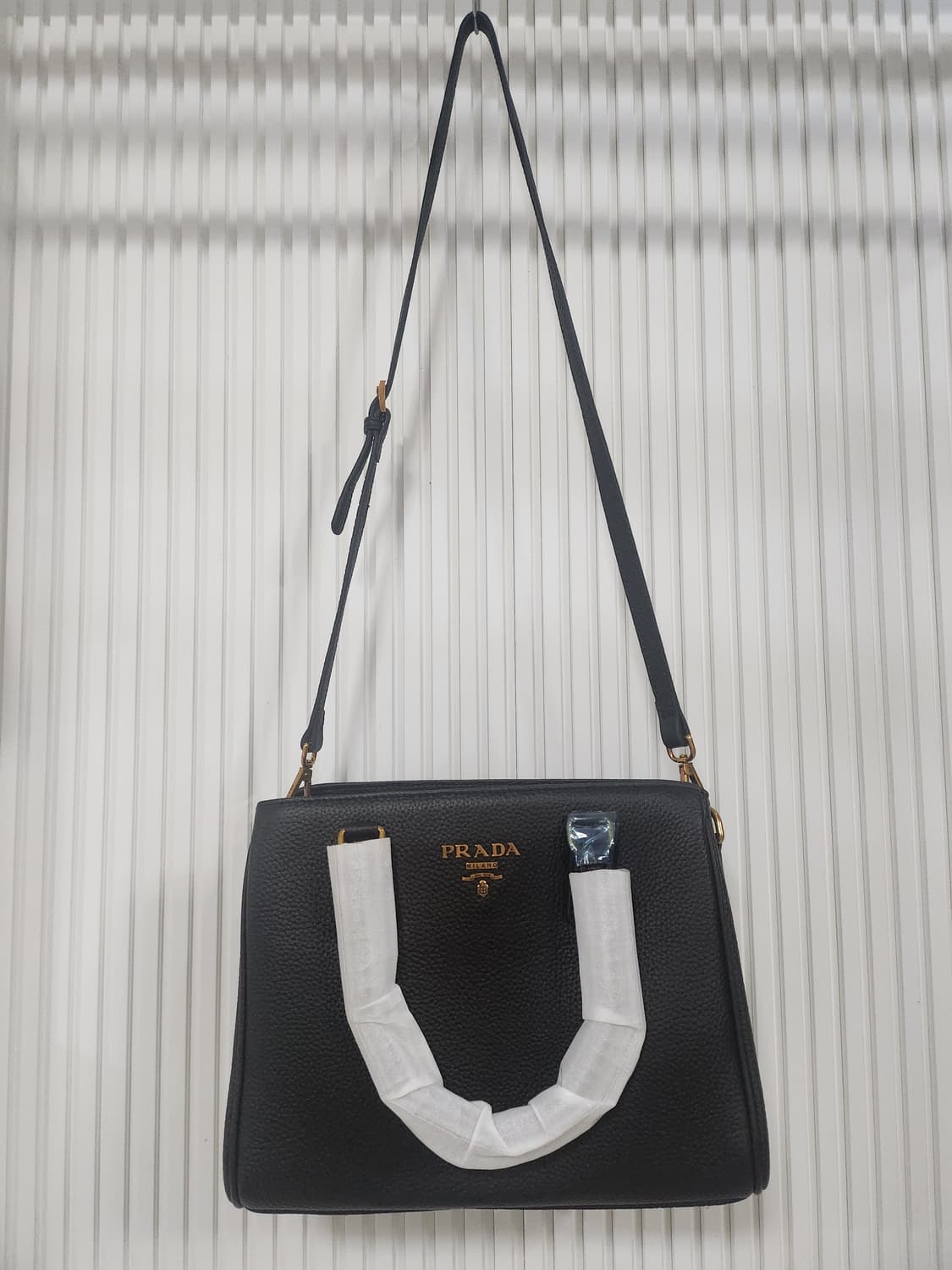프라다 새상품 토트 크로스백 상품이미지1