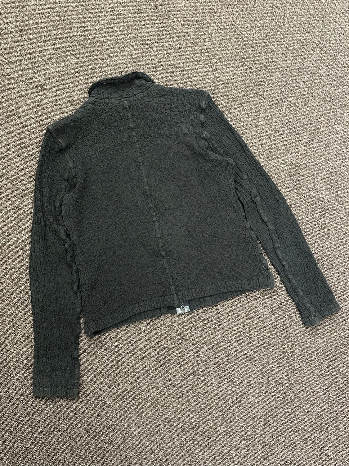 OS)이세이미야케 주름 가공 2way 집업 상품이미지3