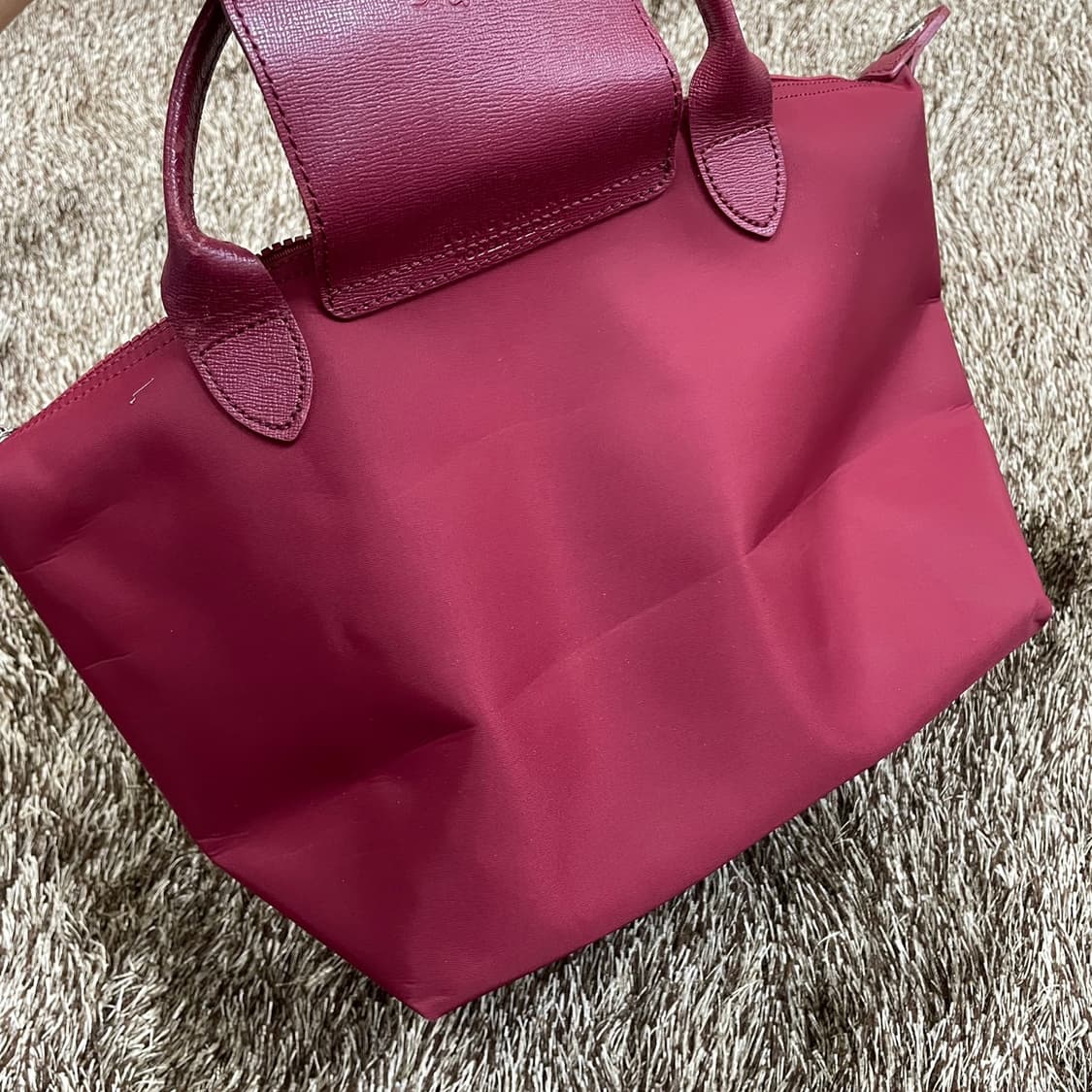 롱샴 Longchamp 르 플리아쥬 네오 버건디 토트백 M  상품이미지4