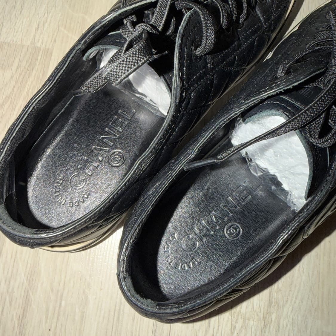 샤넬 여성 로고 가죽 단화 스니커즈 37.5 (여성 245) 상품이미지8