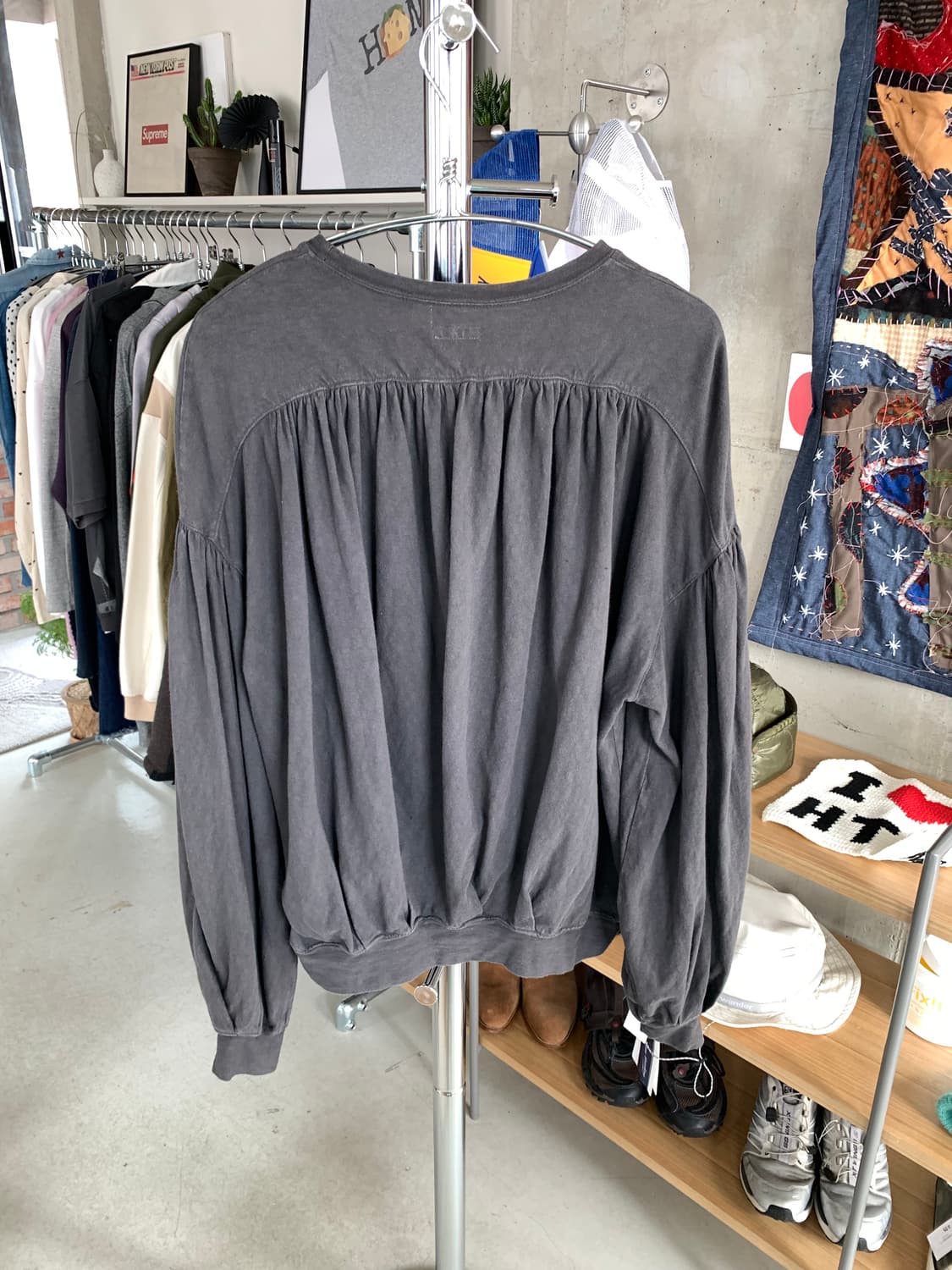 Kapital 캐피탈 백 프릴 슬리브 상품이미지1