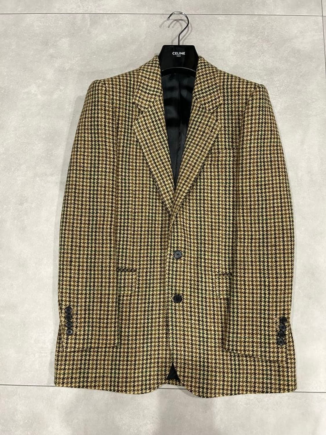 셀린느 19fw 브라운체크 블레이저 46 구해요!! 상품이미지2