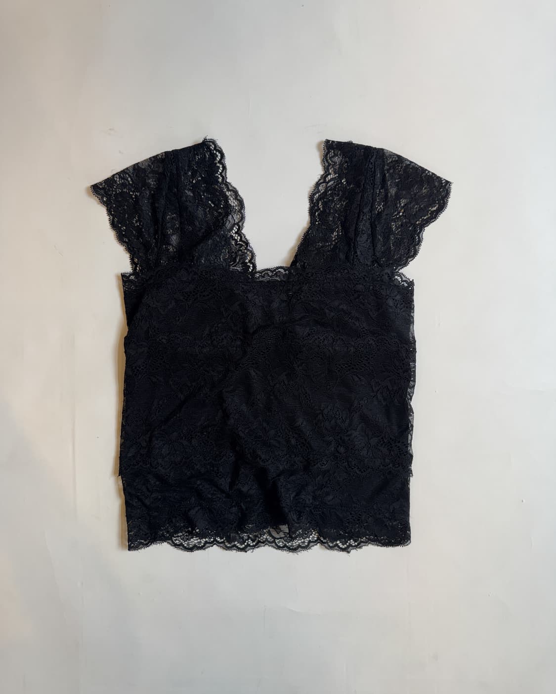 Black All-Over Sheer Lace Camisole 상품이미지3