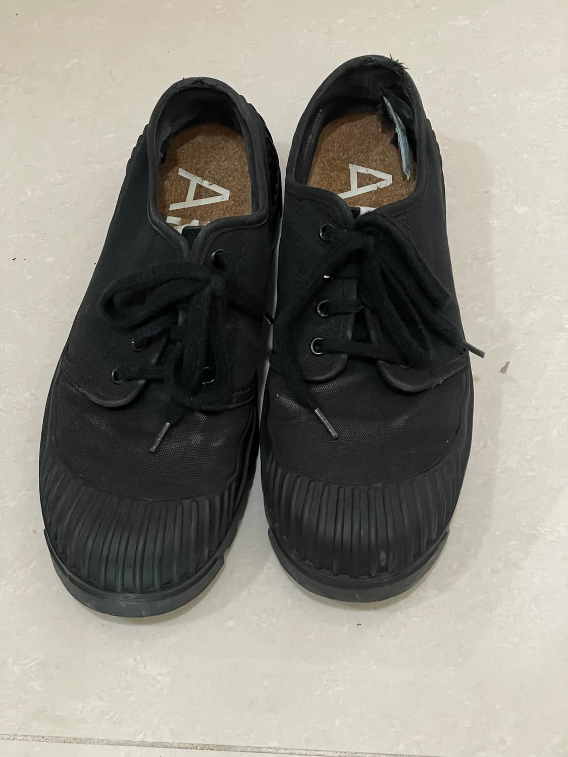 Arket 검정 스니커즈 43사이즈 상품이미지1