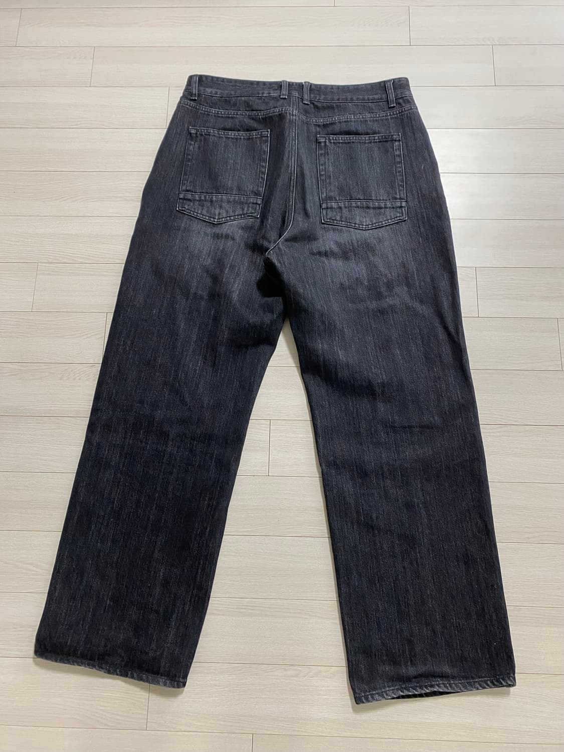 러프사이드 드레이프 데님 워시드 블랙 3 상품이미지3