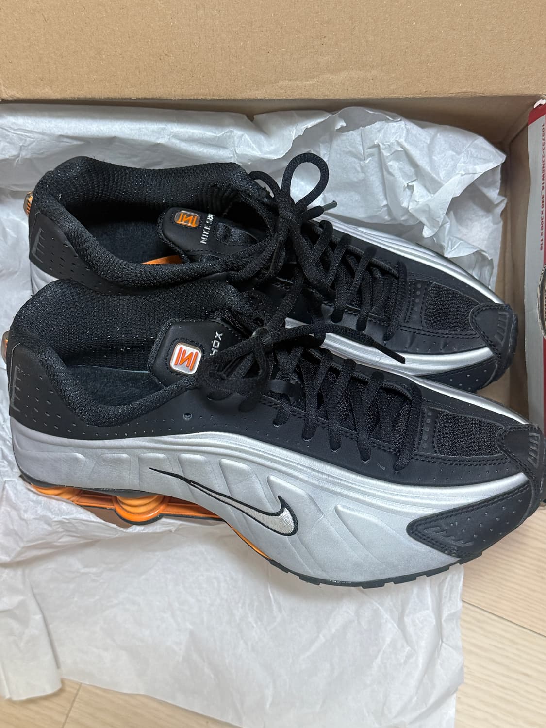 나이키 샥스 R4  상품이미지3