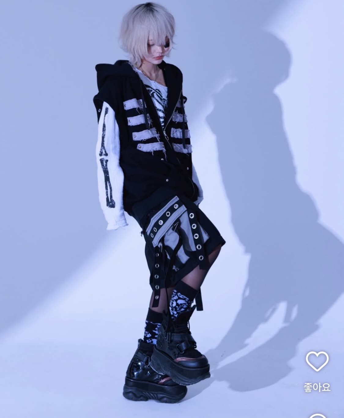 Backside devil's mask two-shot half pant 상품이미지6