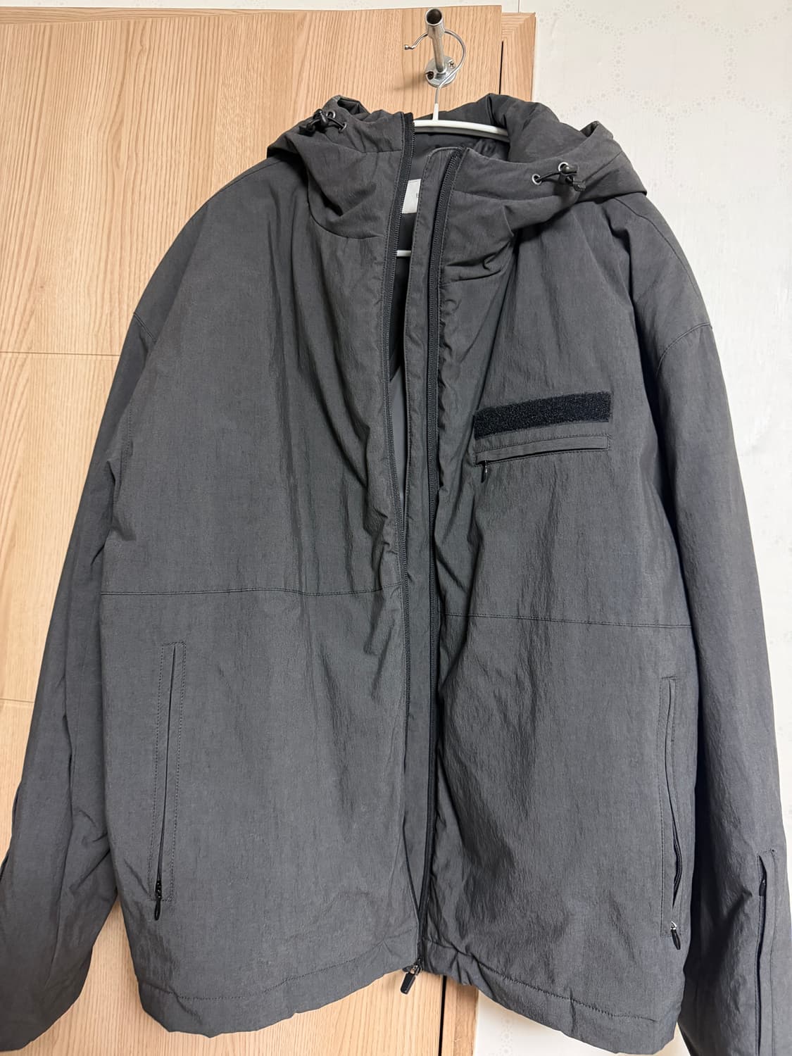비긴202 밀리터리 후드 차콜 2사이즈 판매 상품이미지1