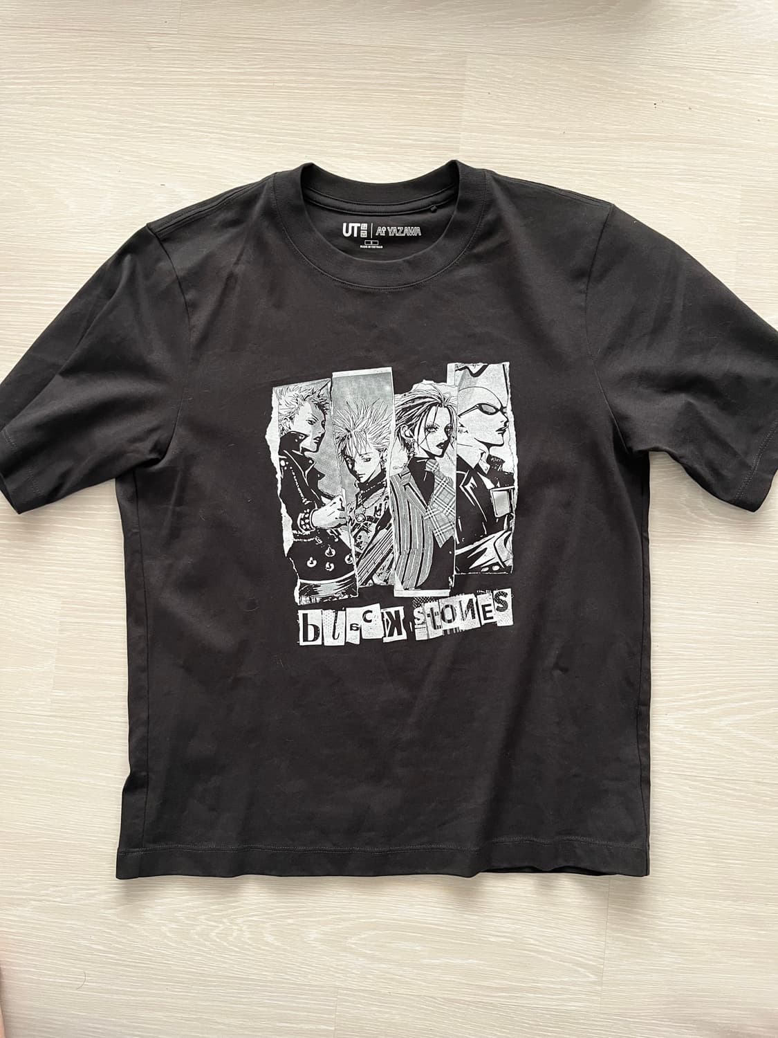 유니클로 나나 콜라보 티셔츠 상품이미지1