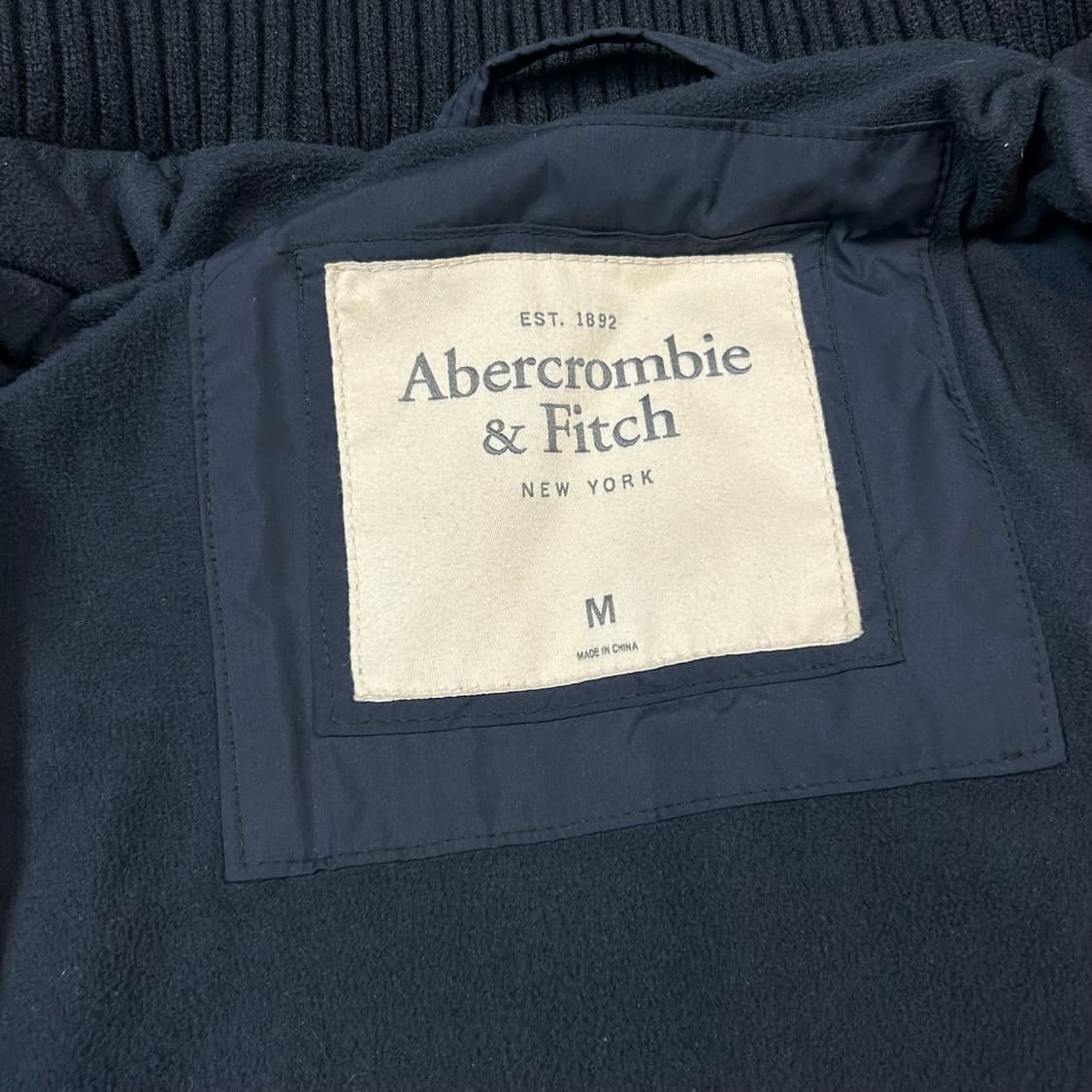 M) 아베크롬비 네이비 패딩 점퍼 상품이미지7