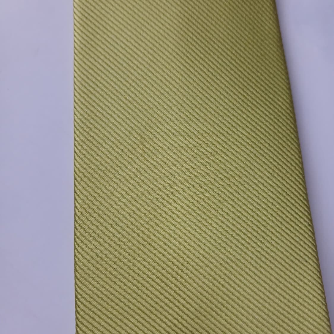 MCM 실크 연두 솔리드 넥타이 8cm A등급 A19377
 상품이미지7