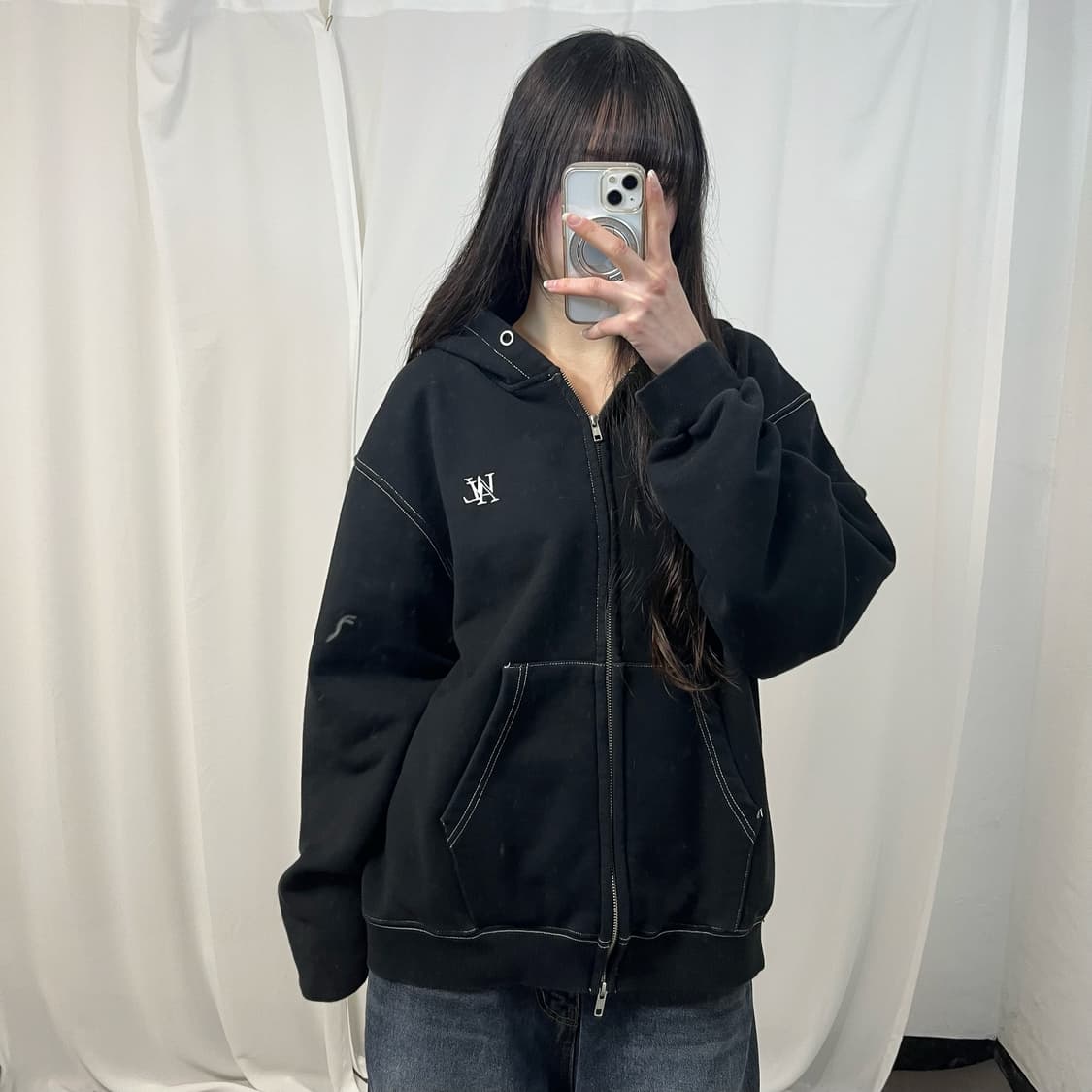 WOOALONG Two-Way Black Zip-up Hoodie 상품이미지1