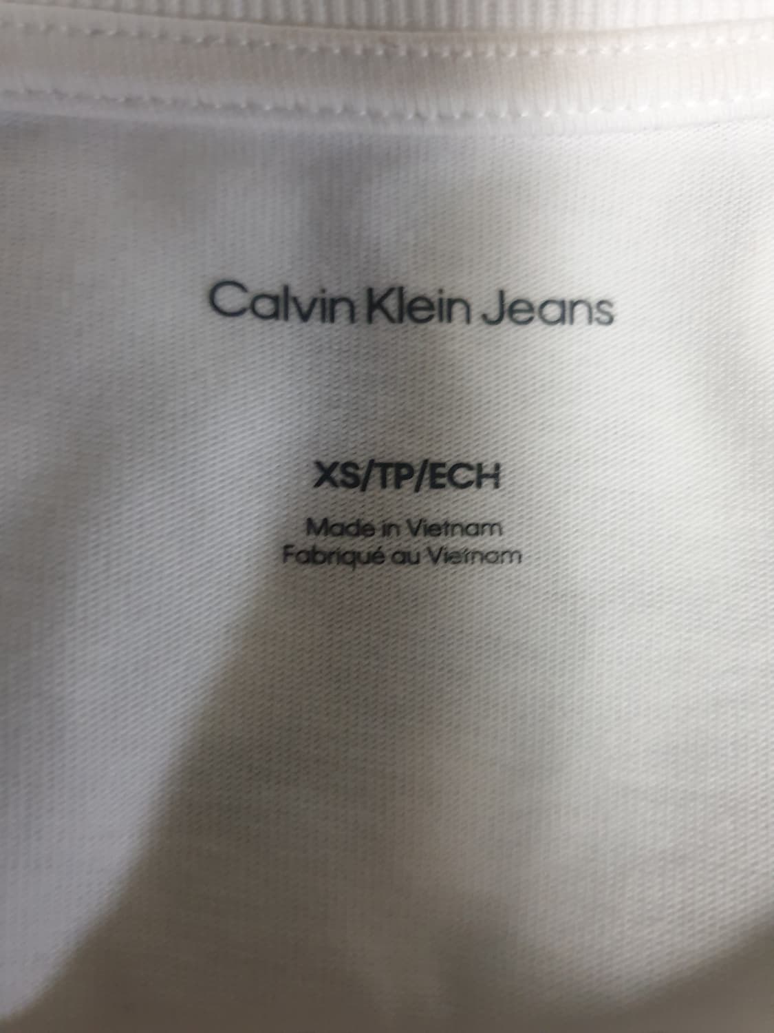 캘빈클라인 진 오버핏 엠보싱 모노로고 반팔티 (XS) 상품이미지5