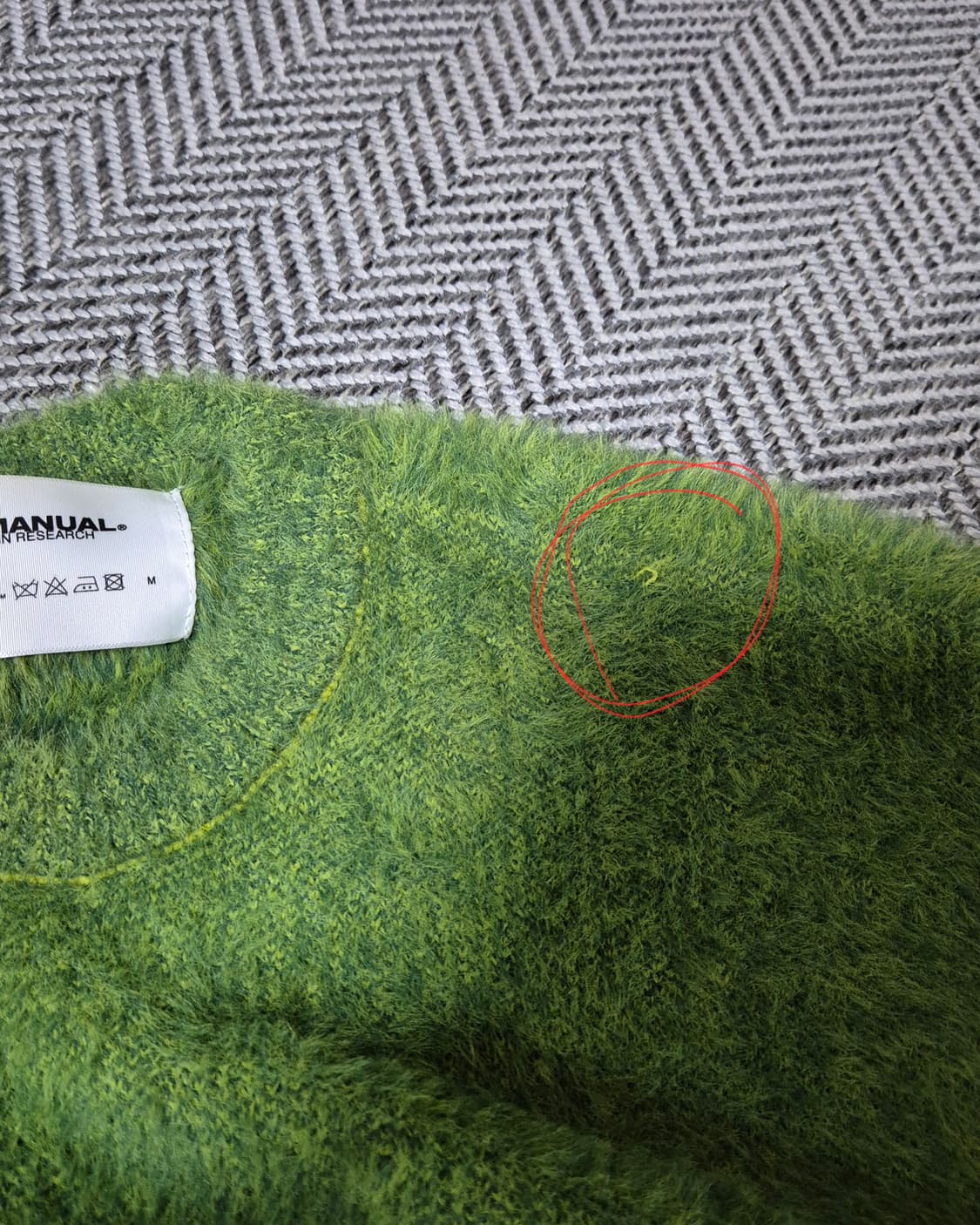 노매뉴얼 헤어리 니트(grass green) M 상품이미지5
