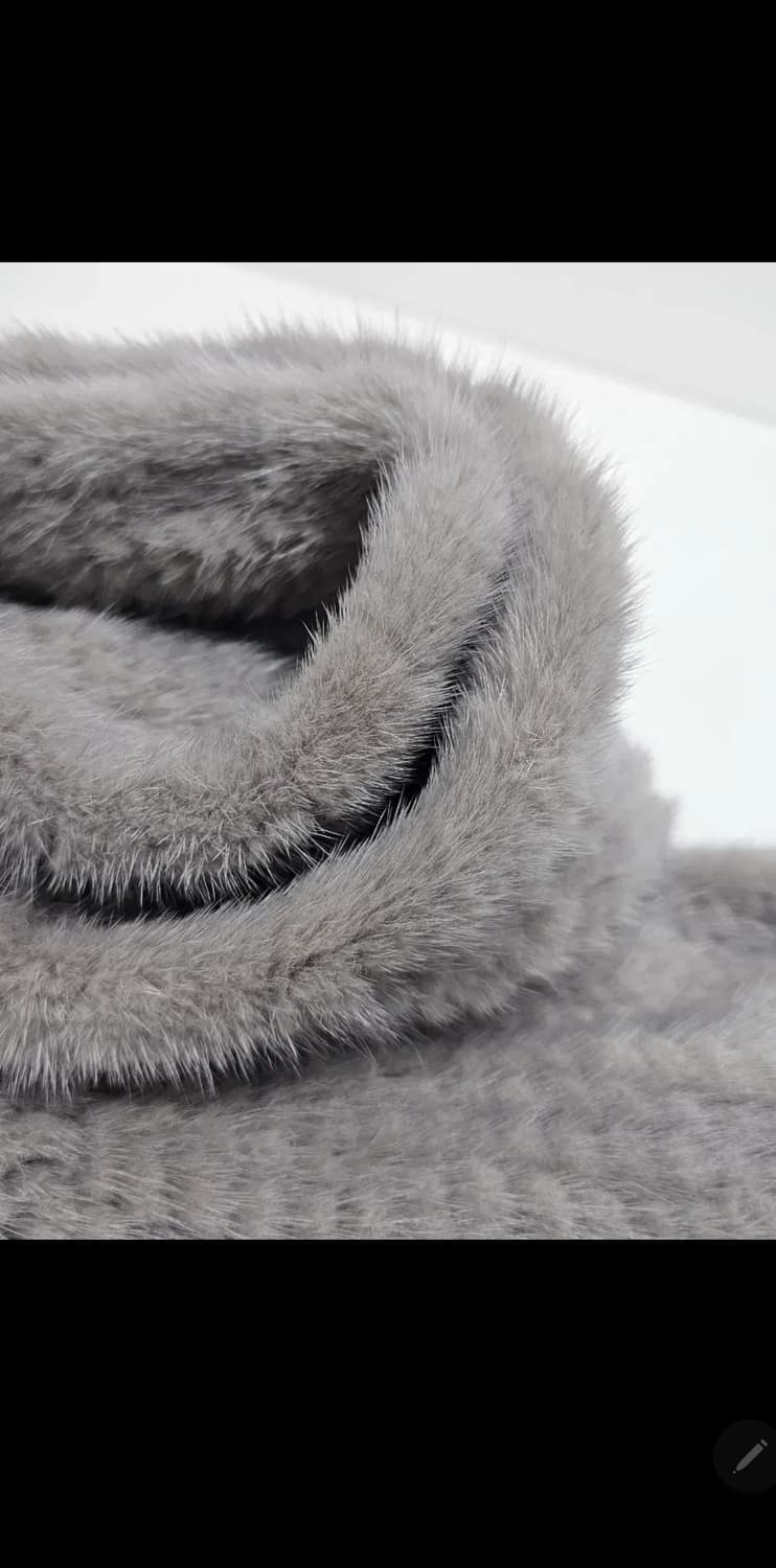 AGATHA 아가타 밍크 머플러 / 폭 13/18 총장 164
 상품이미지3