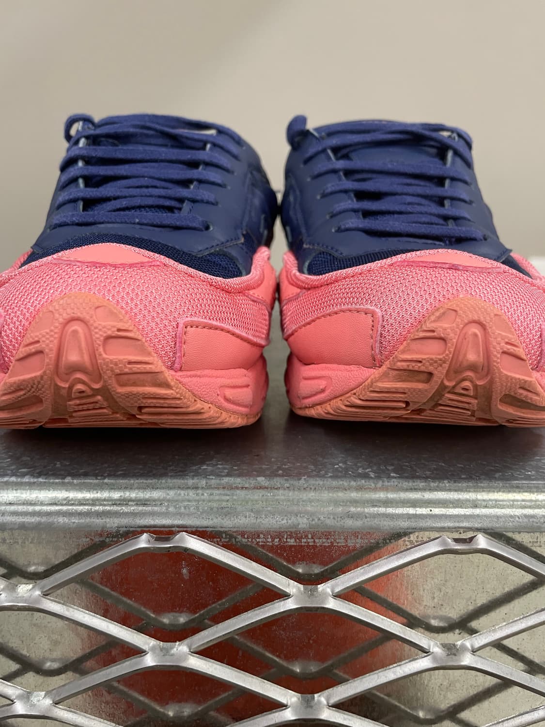 아디다스X라프시몬스 오즈위고 터치로즈 235 (gr-4453) 상품이미지8