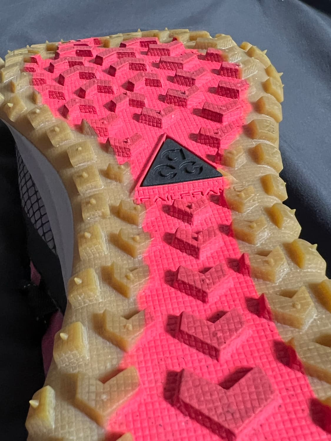 나이키 ACG 마운틴 플라이 로우 275 상품이미지10