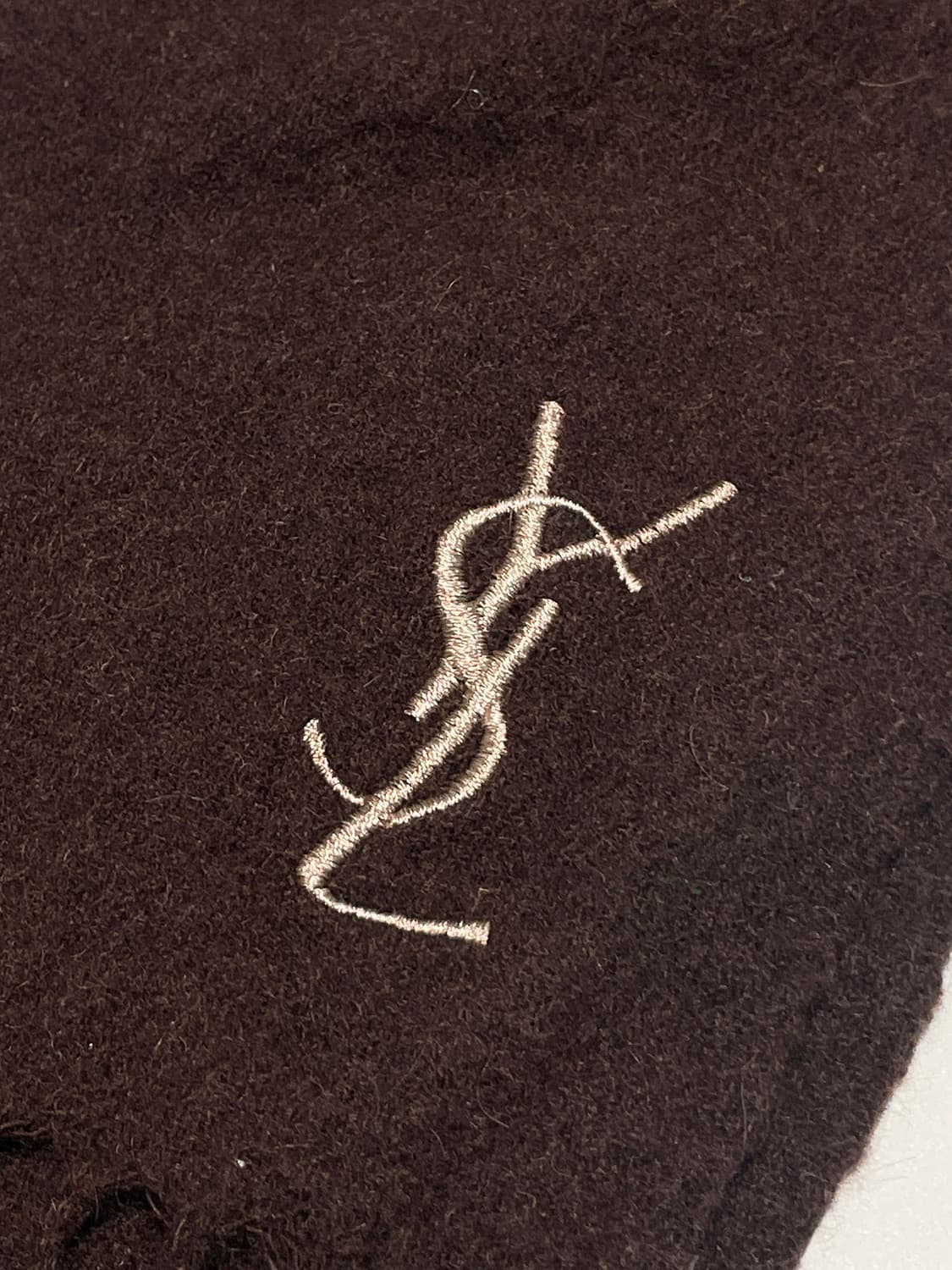 입생로랑 빅로고 울 목도리 A1433 상품이미지4