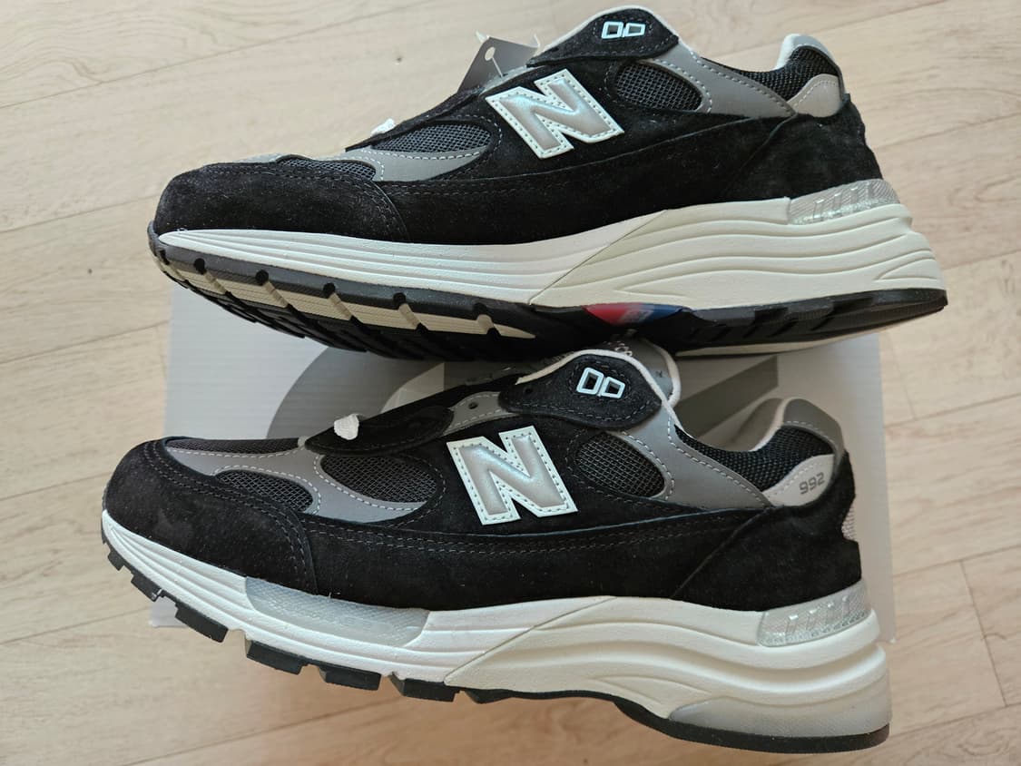 뉴발란스 992 블랙그레이 270 상품이미지3