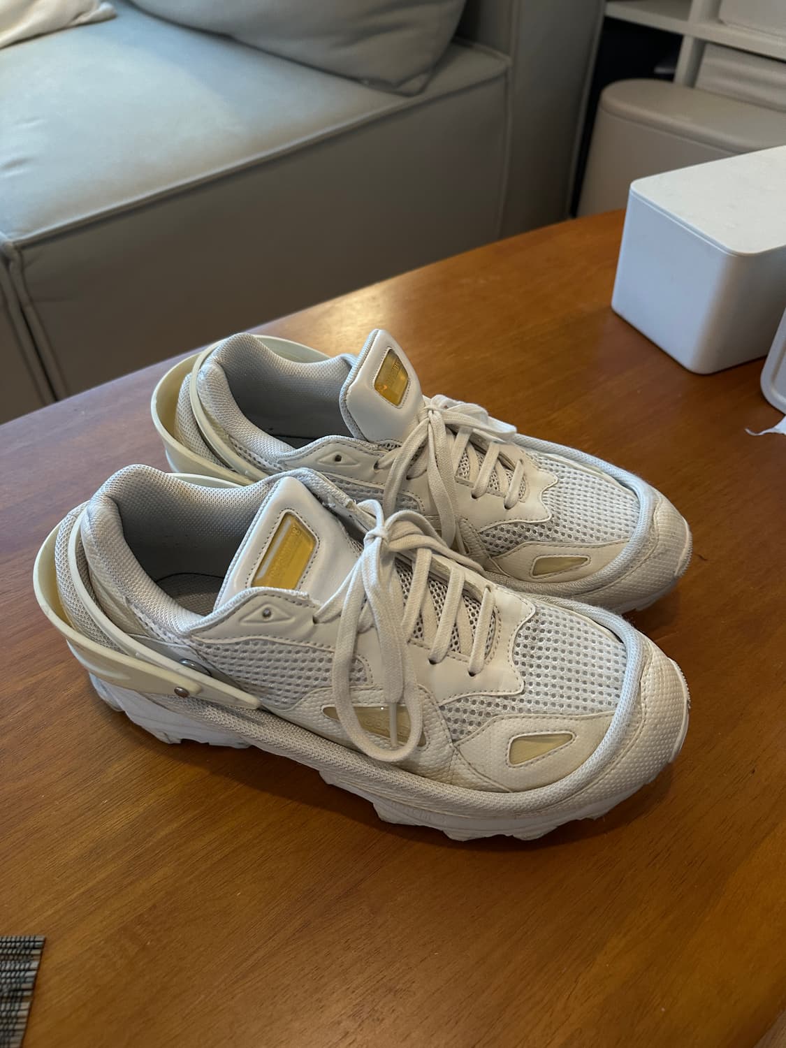 Adidas x 라프시몬스 오즈위고 상품이미지1