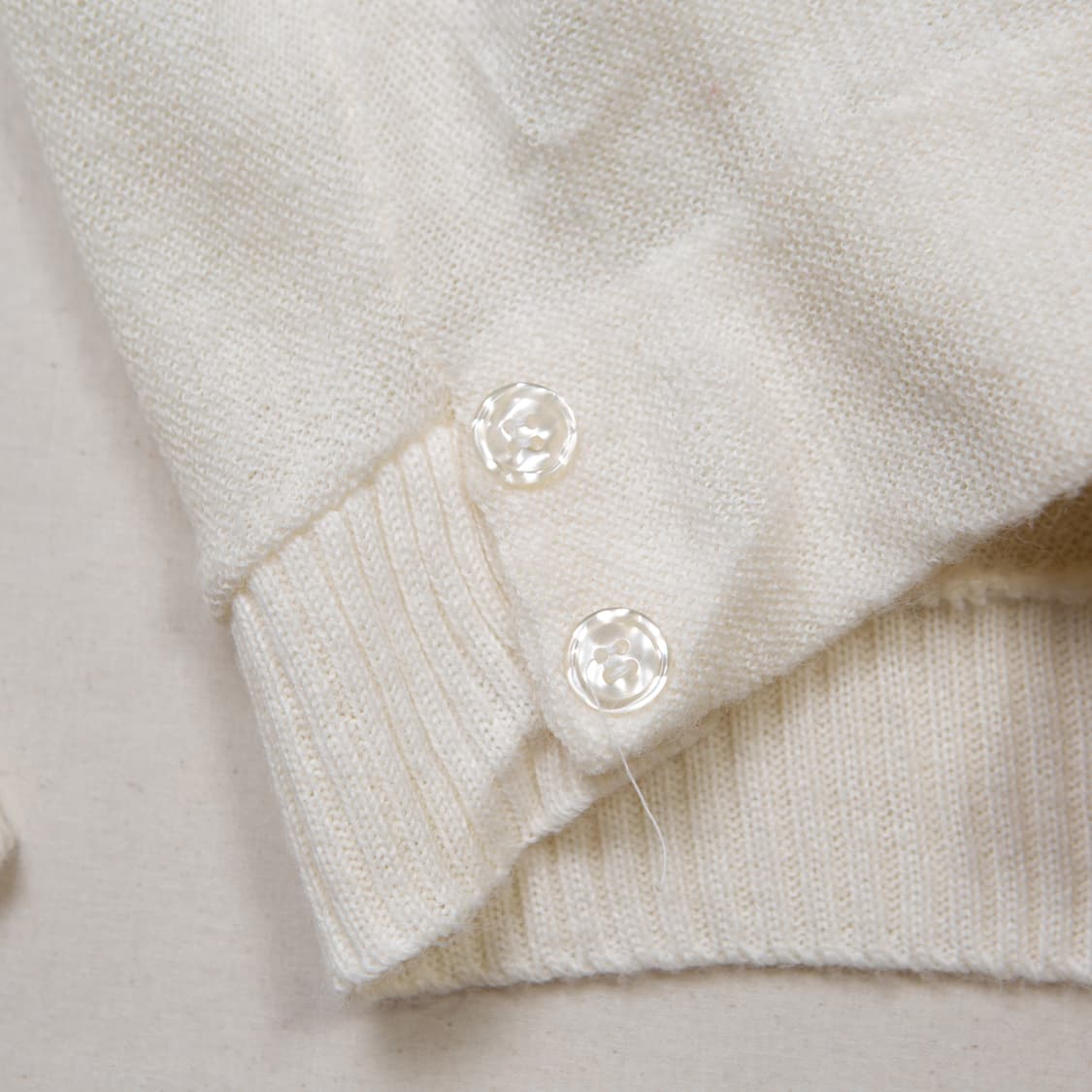 80s IZOD 라코스테 아크릴 가디건 화이트 상품이미지4