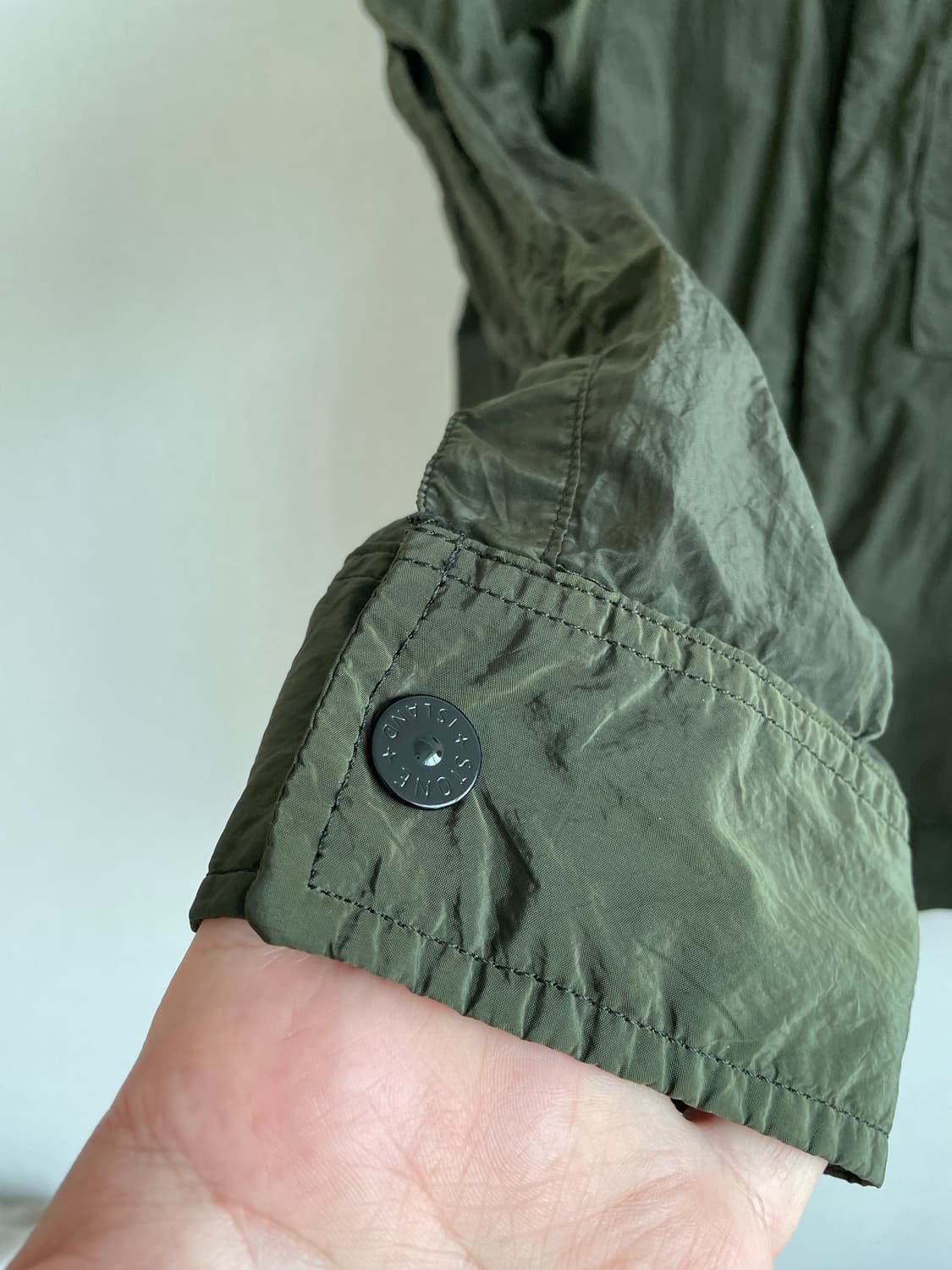 스톤아일랜드 18ss 나일론 메탈 셔츠 자켓 xl 카키 상품이미지4
