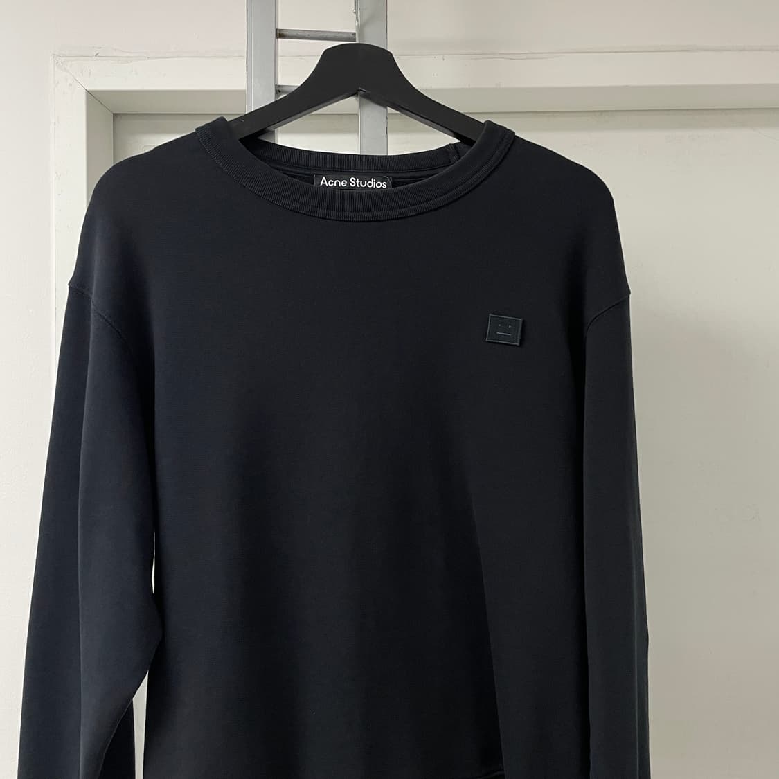 아크네스튜디오 블랙 맨투맨 M 상품이미지2