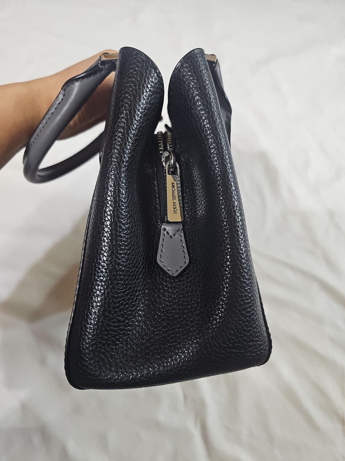 마이클코어스 킴벌리 스몰 토트백 사첼백 블랙 상품이미지7