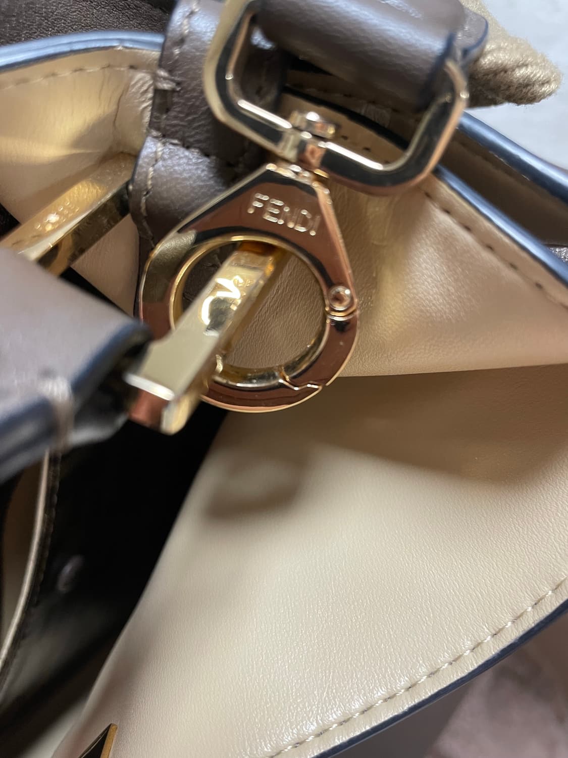 펜디 피카브 X 토트백 브라운 정품 최저가 상품이미지7