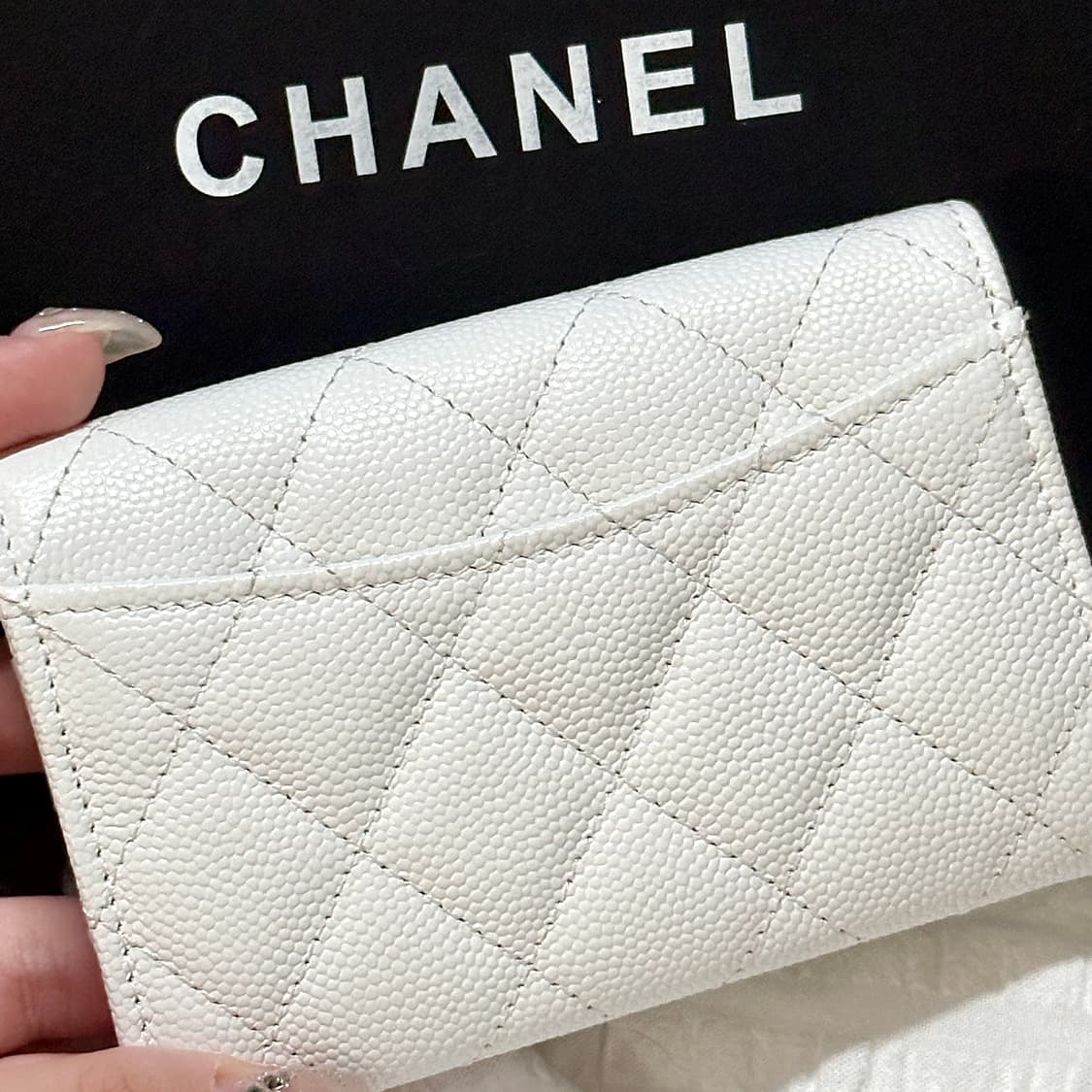 [풀구성/정품]샤넬 카드지갑 화이트 캐비어 새상품 상품이미지7