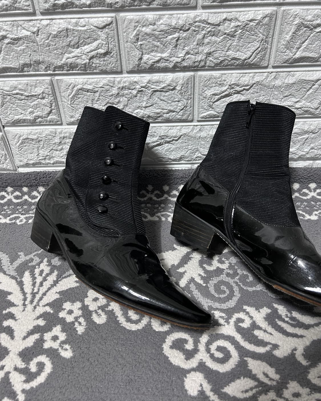 Vero Cuoio 페이던트 엘라스틱 버튼 앵클 부츠 상품이미지3